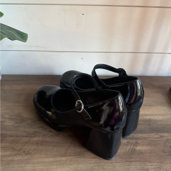 Steve Madden Mingle Platform Mary Janes Patent Black - Picture 4 of 7